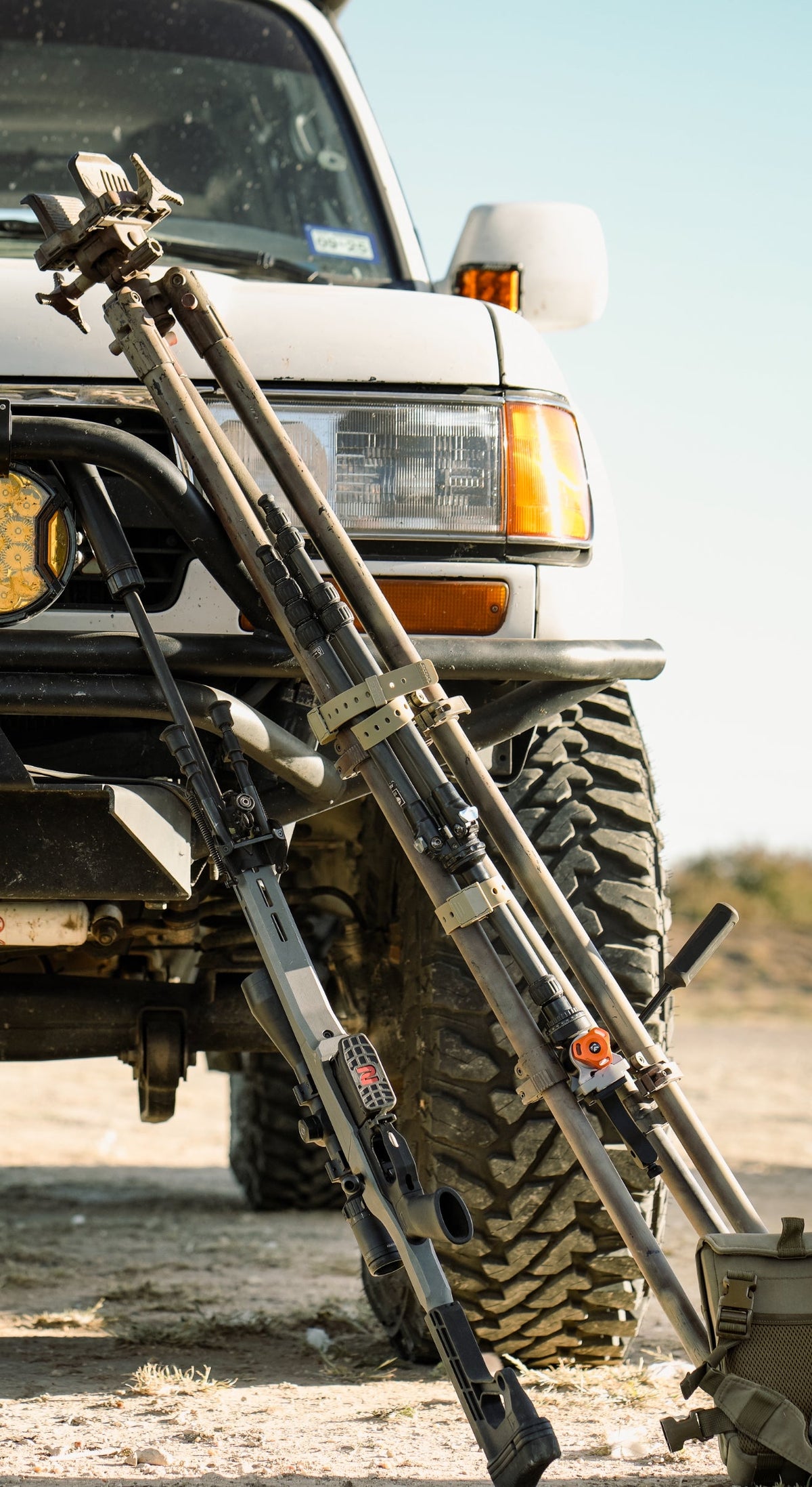 Hoss straps holding equipment on a vehicle