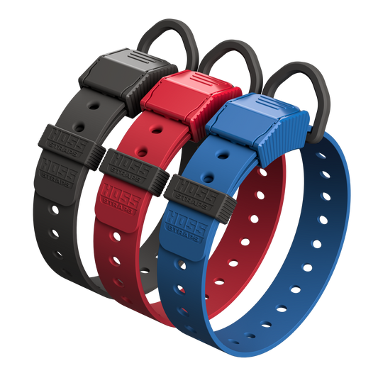 Three Hoss field collars in black, red and blue